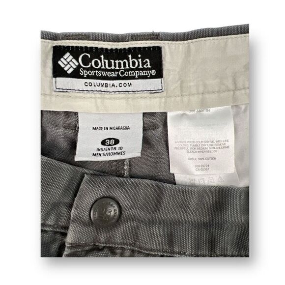 Columbia Gray Cargo Shorts Size 38 - Picture 2 of 5
